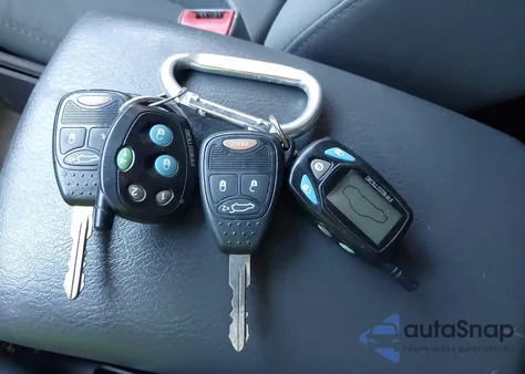 2007 Jeep Liberty Sport из США, поврежденный, VIN 1J4GL48K97W670098